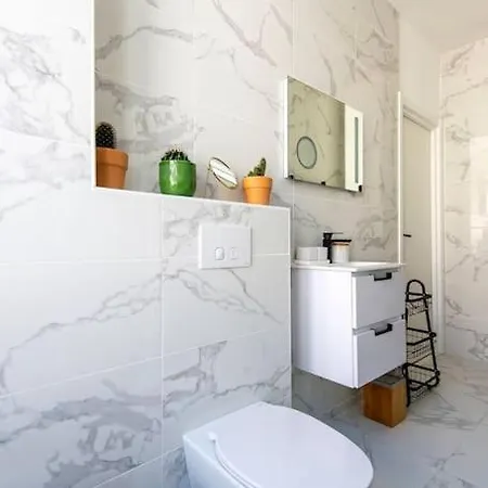 Elegant T2 Renove 4 Pers, Centre Nice, Climatise Apartament Nicea