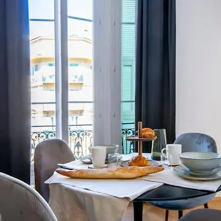 Elegant T2 Renove 4 Pers, Centre Nice, Climatise Nicea