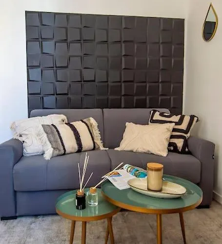 Elegant T2 Renove 4 Pers, Centre Nice, Climatise Appartement